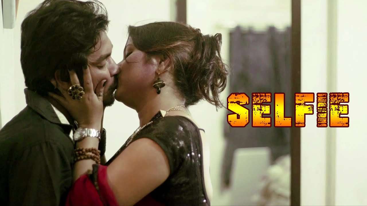 Selfie Poster Selfie 2020